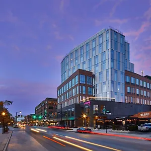 Moxy Short North Hotel